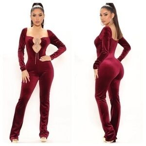 FashionNova Wine velvet front cut out jumpsuit NWT metallic rope detail
